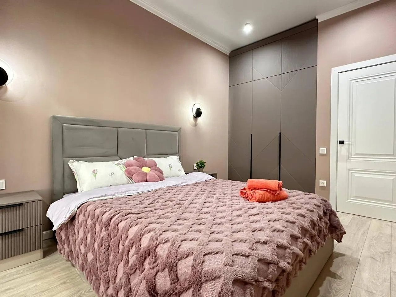 Минус Apartment Almaty